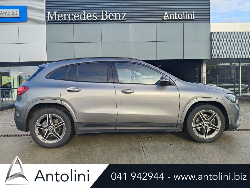 MERCEDES-BENZ GLA 180 Automatic AMG Line Premium "SOLO 10.987 KM usata in vendita da Antolini a Venezia Mestre