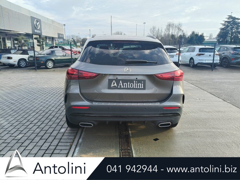 Scopri un'occasione autoMERCEDES-BENZ GLA 180 Automatic AMG Line Premium "SOLO 10.987 KMda Antolini Venezia Mestre (VE)