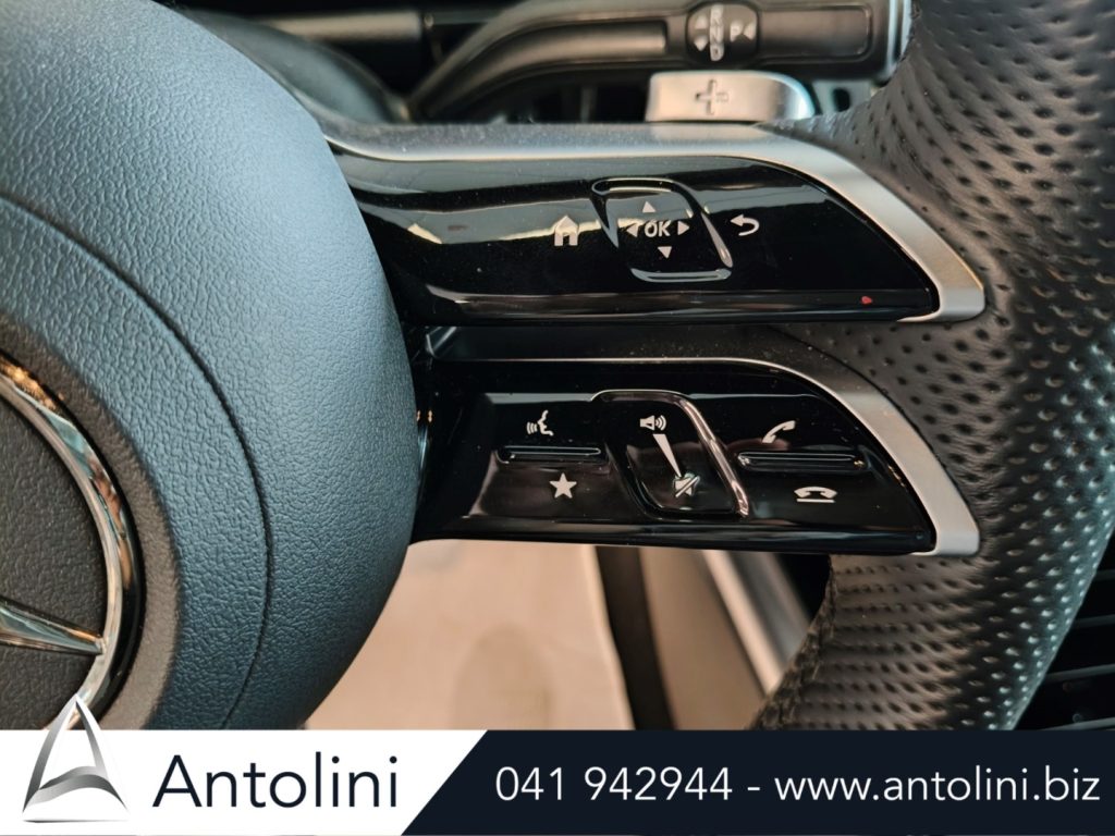 Scopri un'occasione autoMERCEDES-BENZ GLA 180 Automatic AMG Line Premium "SOLO 10.987 KMda Antolini Venezia Mestre (VE)