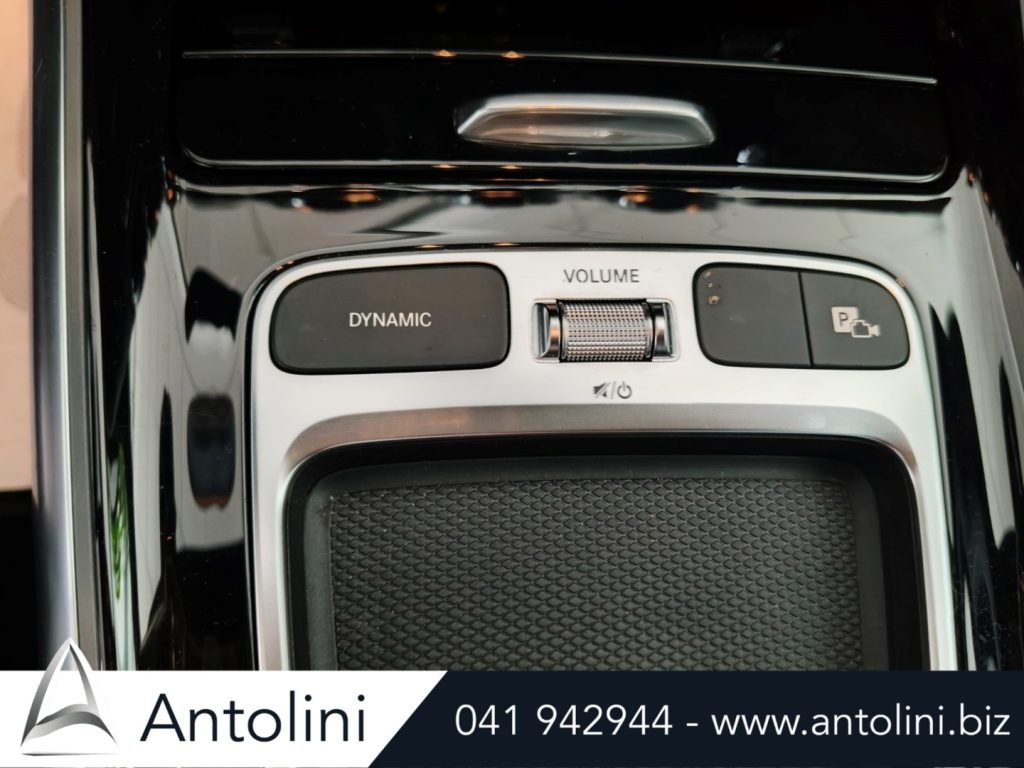 Scopri un'occasione autoMERCEDES-BENZ GLA 180 Automatic AMG Line Premium "SOLO 10.987 KMda Antolini Venezia Mestre (VE)