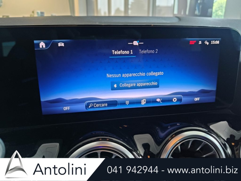 Scopri un'occasione autoMERCEDES-BENZ GLA 180 Automatic AMG Line Premium "SOLO 10.987 KMda Antolini Venezia Mestre (VE)