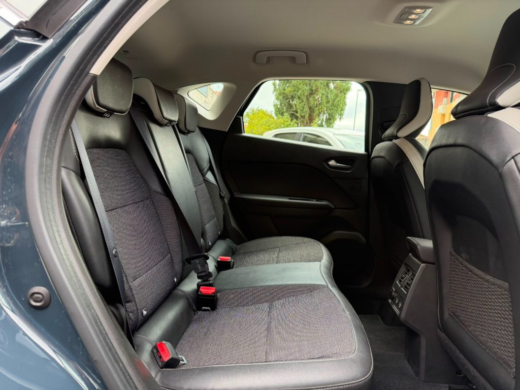 RENAULT Captur TCe 100 CV GPL Intens - 13