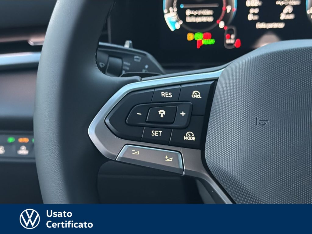 VOLKSWAGEN T-Roc 1.5 etsi style 115cv dsg - 18