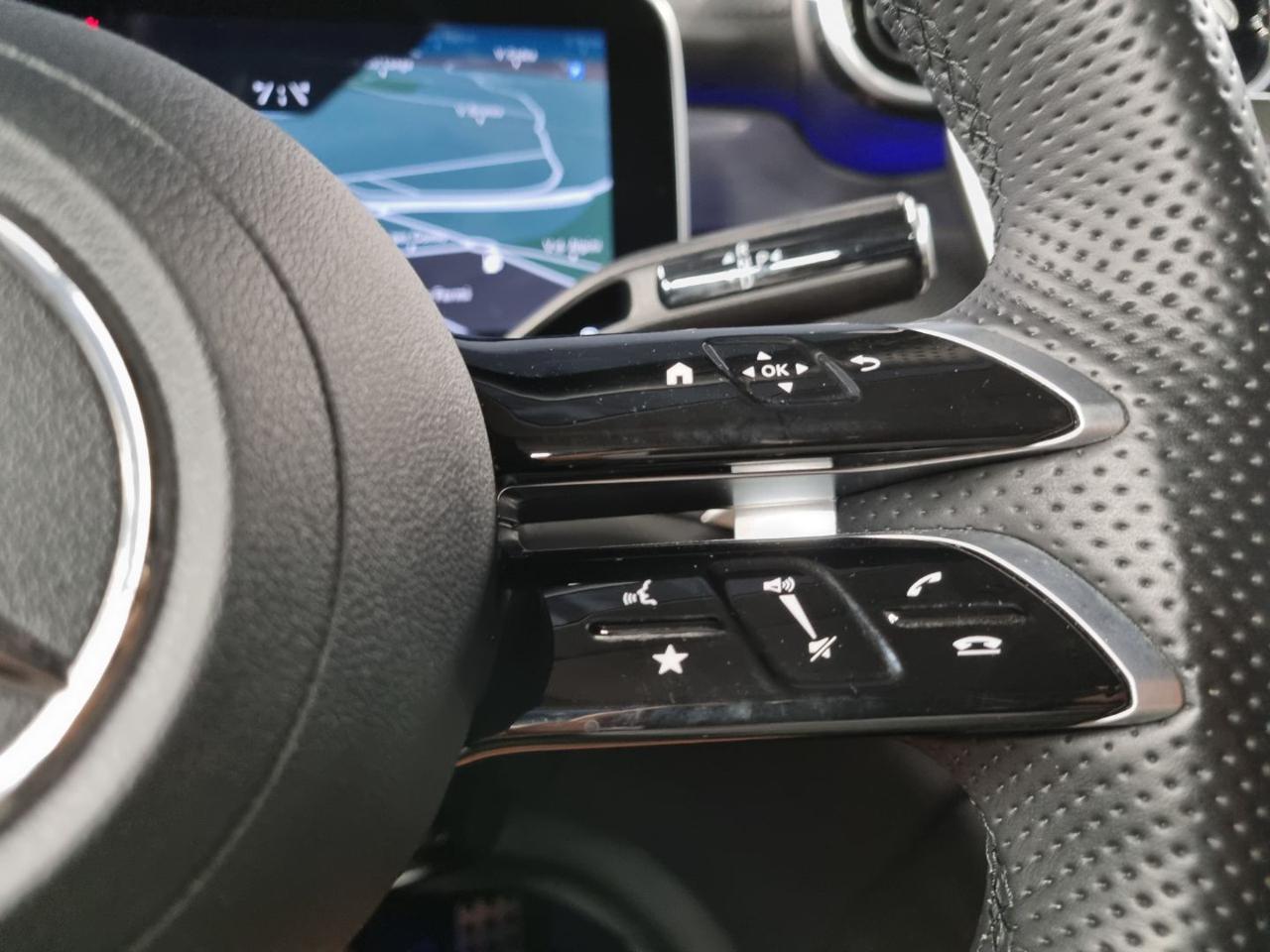 MERCEDES-BENZ GLC 300 de hybrid EQ 4Matic Coupé AMG Line Premium - 11