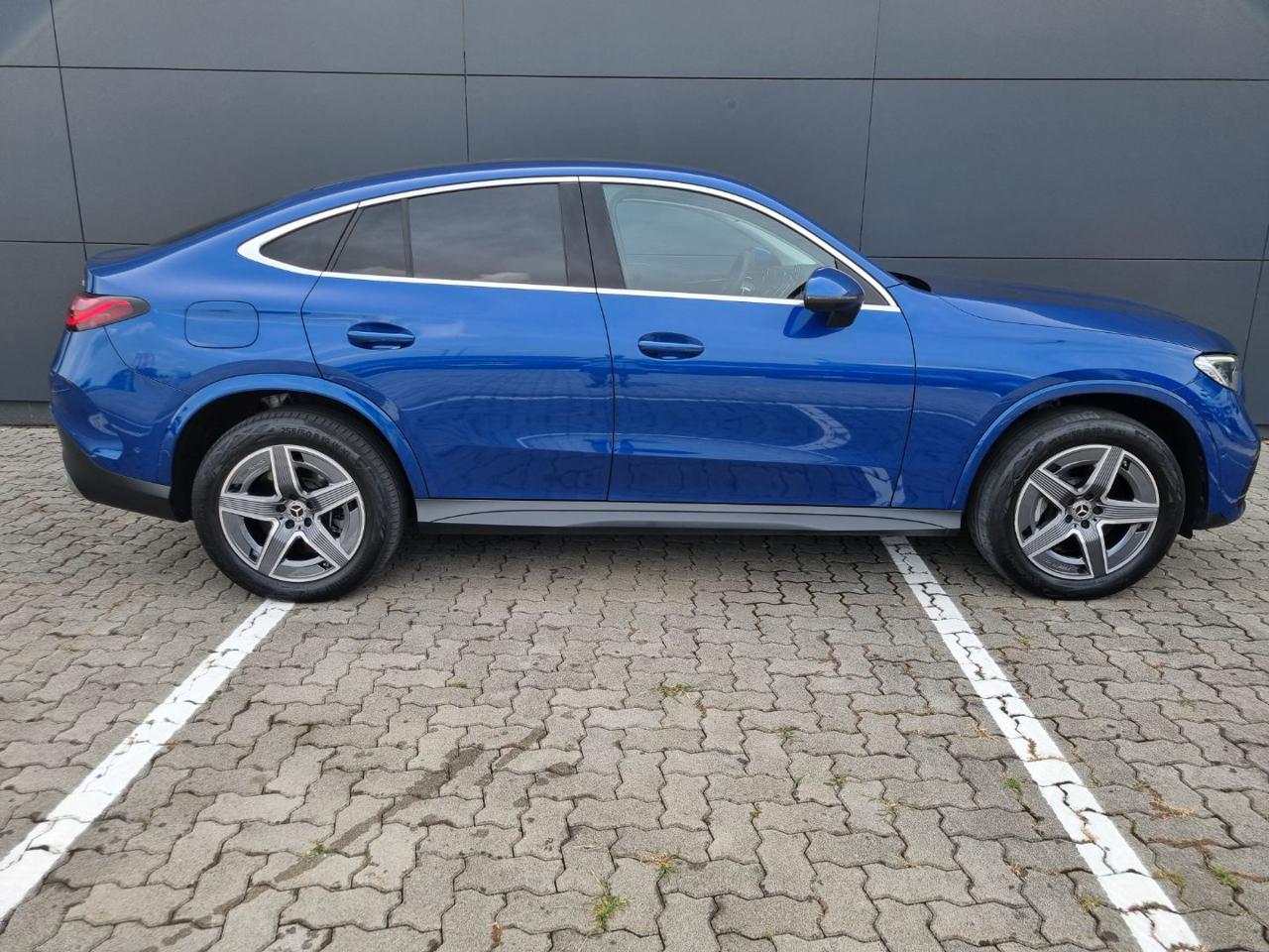 MERCEDES-BENZ GLC 300 de hybrid EQ 4Matic Coupé AMG Line Premium - 4