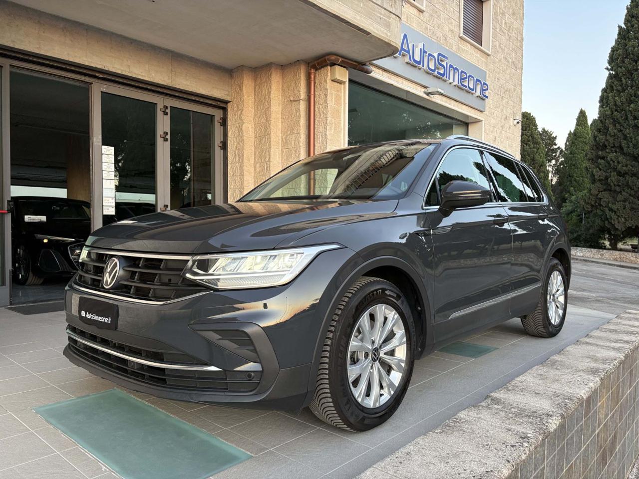 VOLKSWAGEN Tiguan 2.0 TDI 150 CV SCR DSG Life - 1