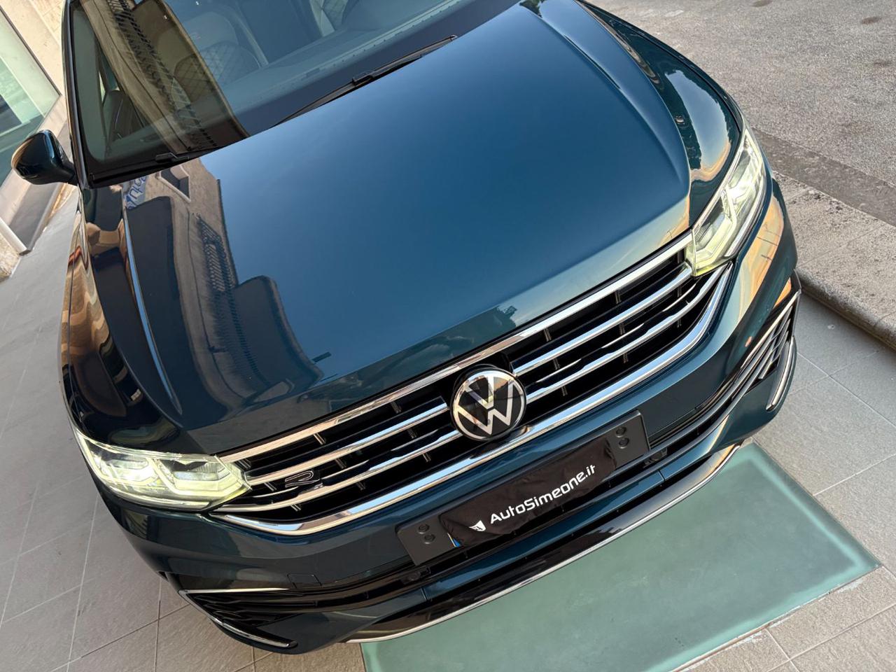 VOLKSWAGEN Tiguan 2.0 TDI 150 CV SCR DSG R-Line LUCI AMBIENTE - 38