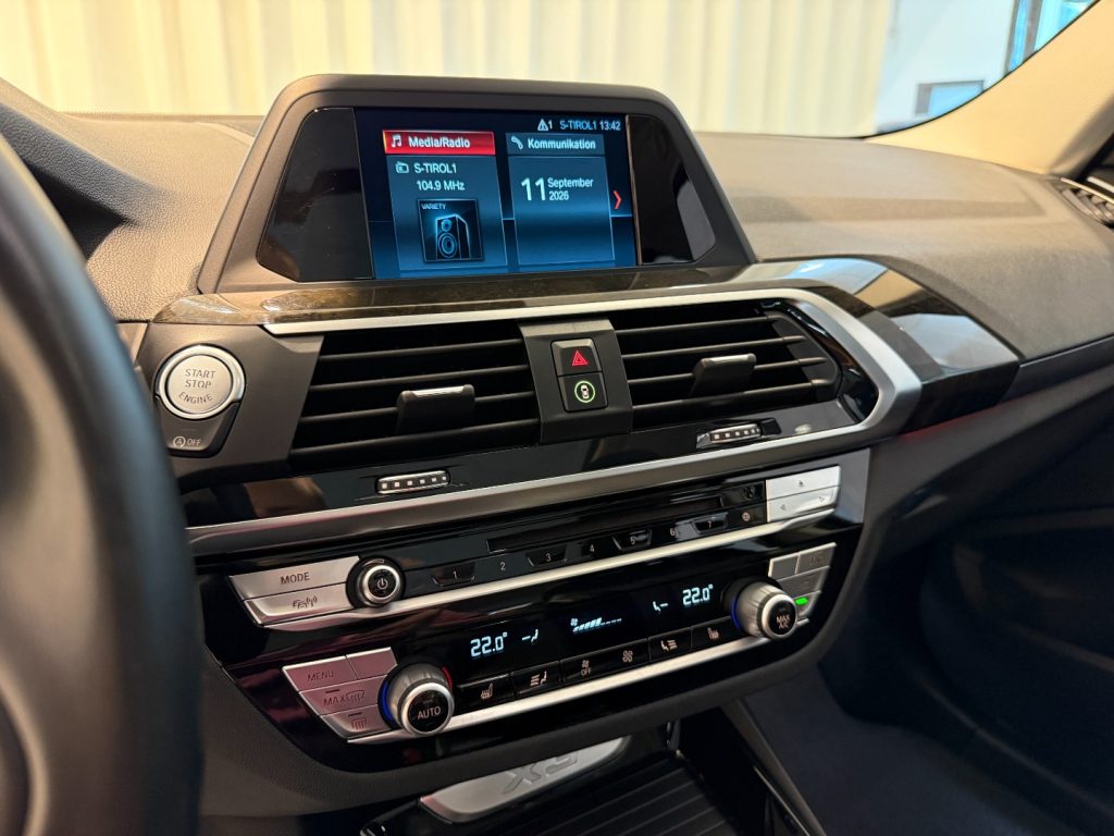 BMW X3 xDrive20d xLine GANCIO HeadUp Pano Navi - 13