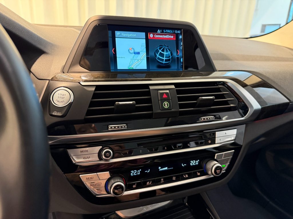BMW X3 xDrive20d xLine GANCIO HeadUp Pano Navi - 14
