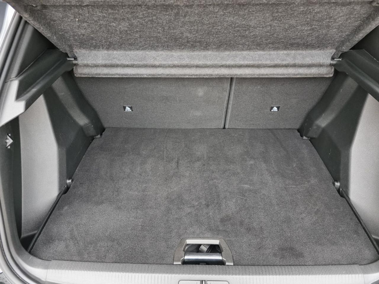 PEUGEOT 2008 motore elettrico 136 CV Allure - 25