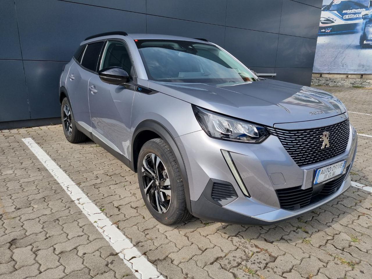 PEUGEOT 2008 motore elettrico 136 CV Allure - 17