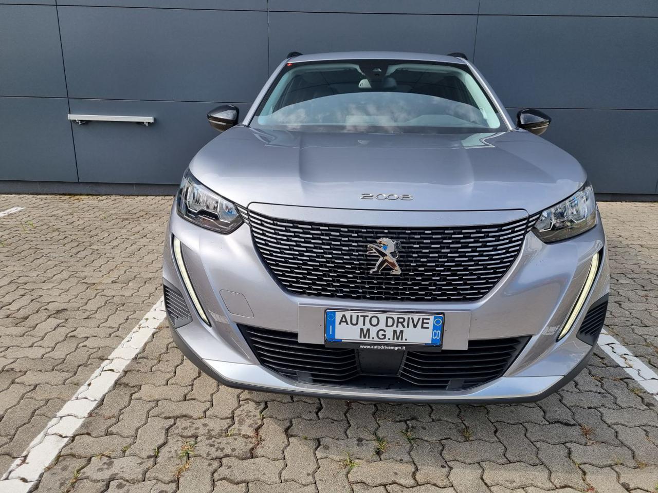 PEUGEOT 2008 motore elettrico 136 CV Allure - 5