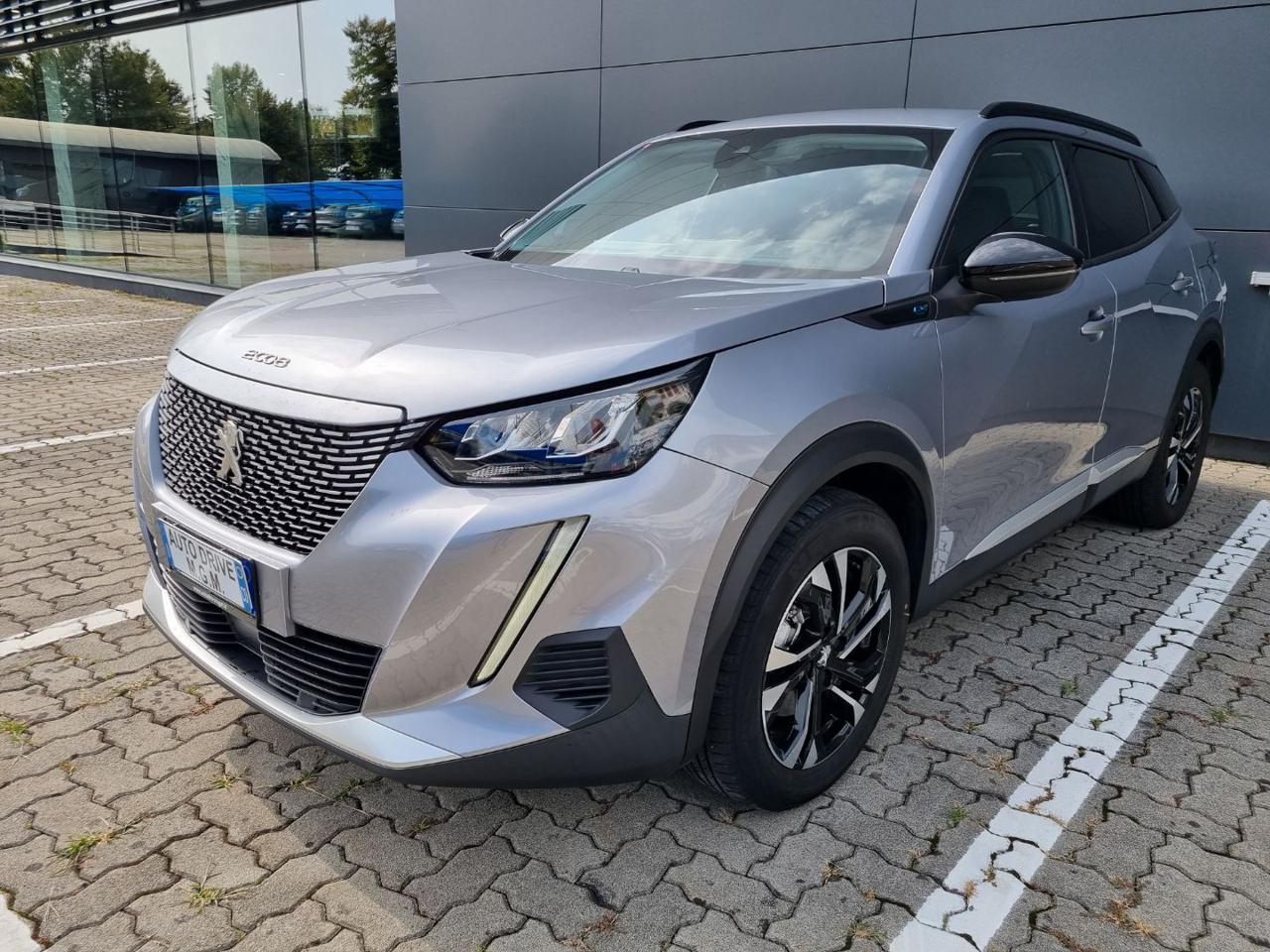 PEUGEOT 2008 motore elettrico 136 CV Allure - 18