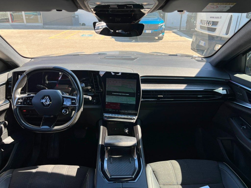 RENAULT Austral Austral Full Hybrid E-Tech 200 CV Iconic - 27