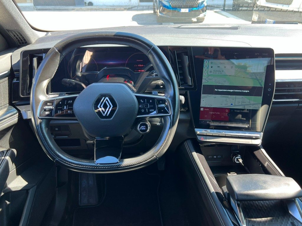 RENAULT Austral Austral Full Hybrid E-Tech 200 CV Iconic - 28