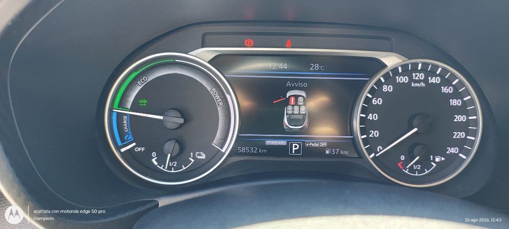 NISSAN Juke 1.6 HEV N-Connecta - 11