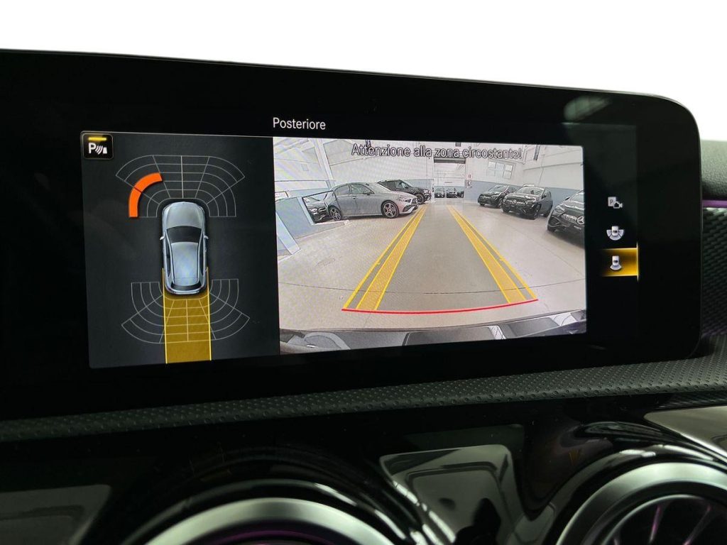 MERCEDES-BENZ A 180 Automatic Sport - 12