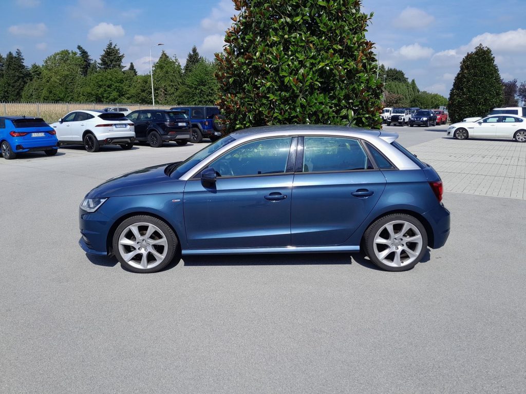 AUDI A1 1.0 TFSI 82cv Ultra Sport NEOPATENTATI - 4