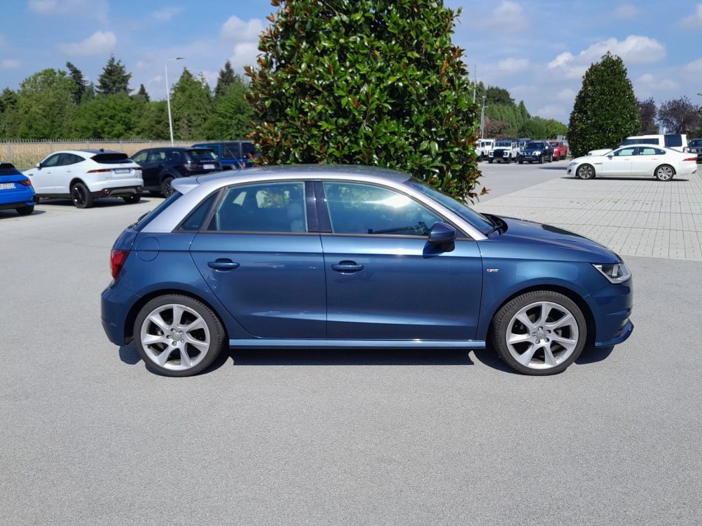 AUDI A1 1.0 TFSI 82cv Ultra Sport NEOPATENTATI - 5