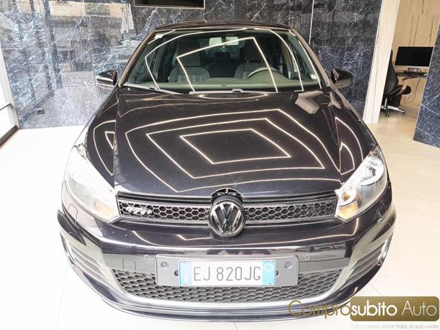 VOLKSWAGEN Golf Nero pastello