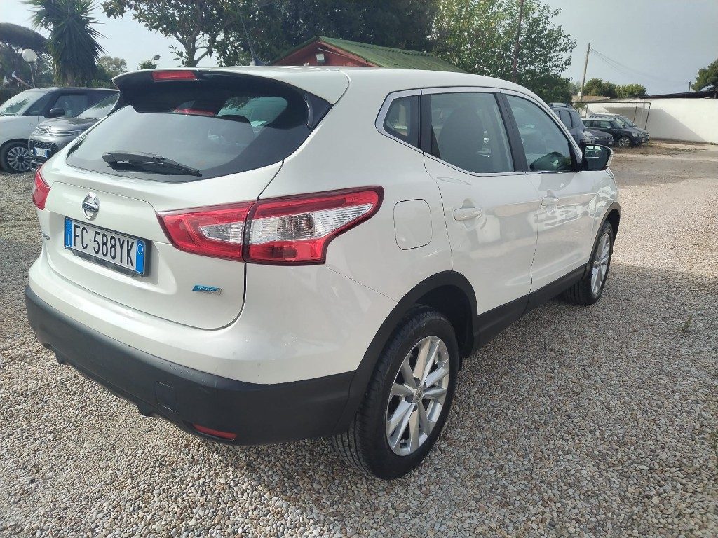NISSAN Qashqai 1.5 dCi N-Connecta - 6