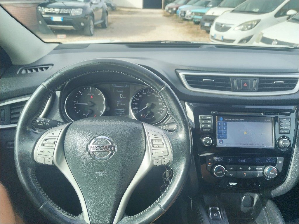 NISSAN Qashqai 1.5 dCi N-Connecta - 9
