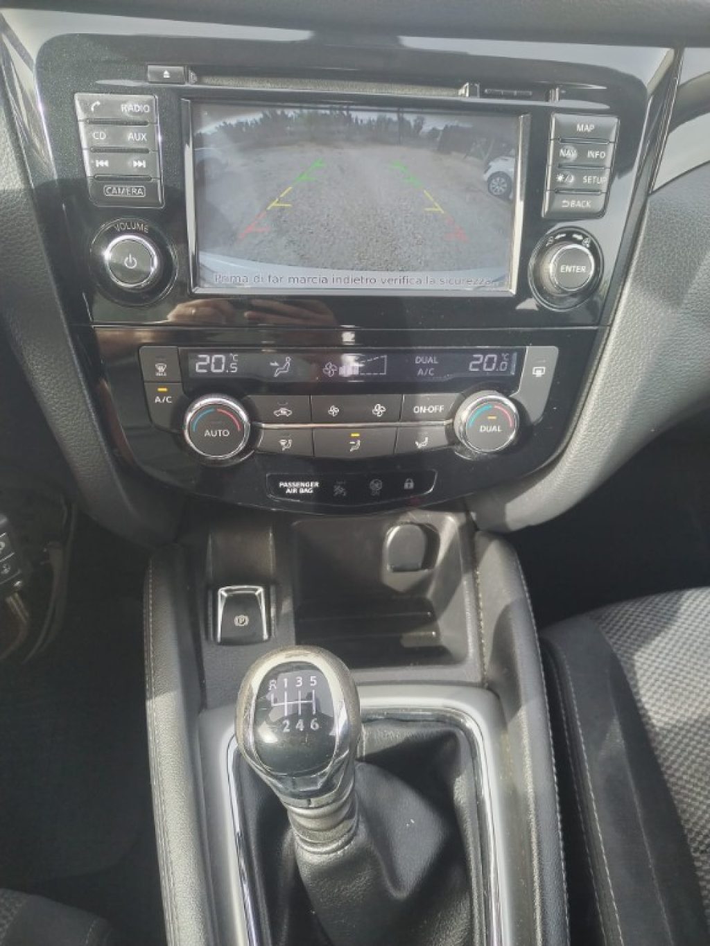 NISSAN Qashqai 1.5 dCi N-Connecta - 11