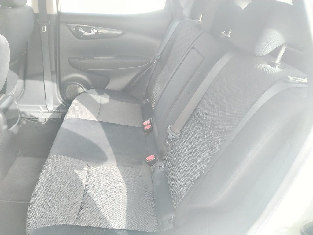 NISSAN Qashqai 1.5 dCi N-Connecta - 13