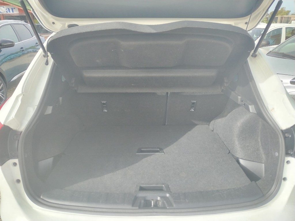 NISSAN Qashqai 1.5 dCi N-Connecta - 14