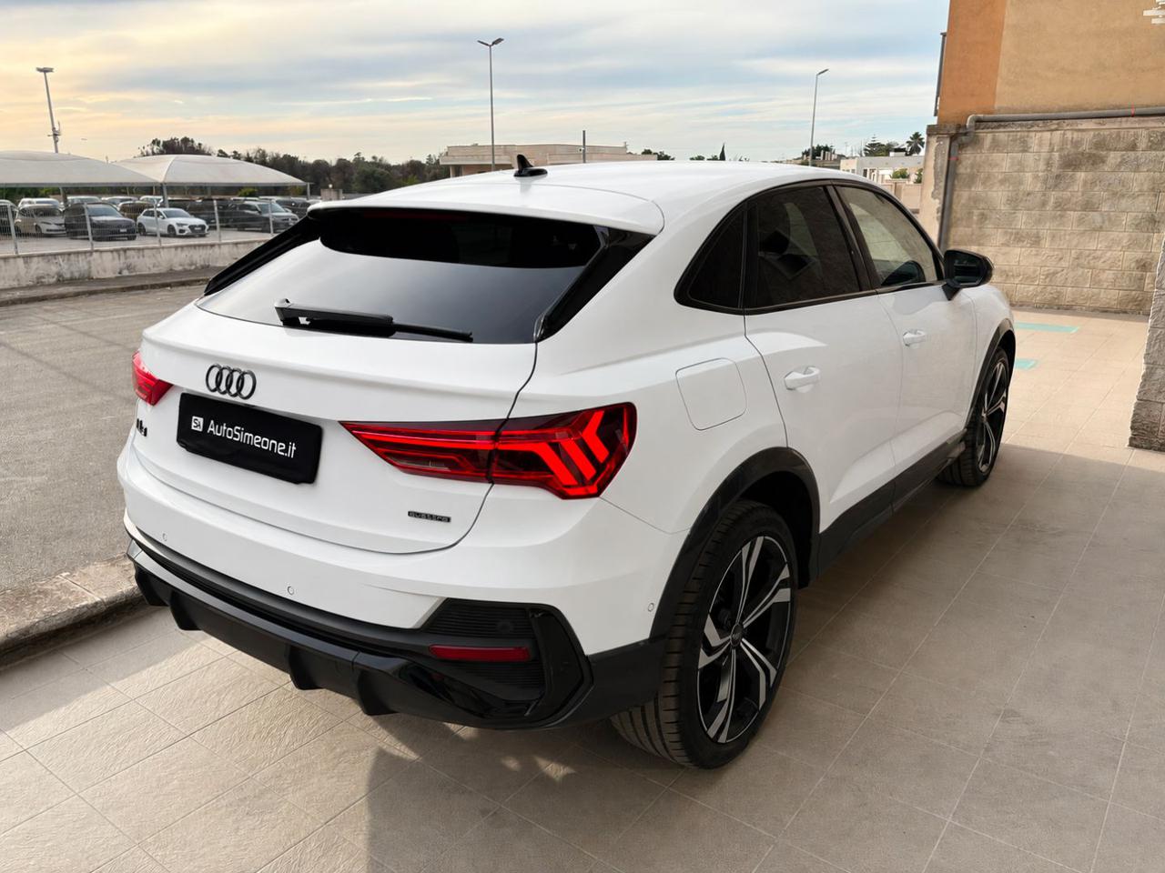 AUDI Q3 SPB SPORTBACK 40TDI S tronic S line Identity Black - 5
