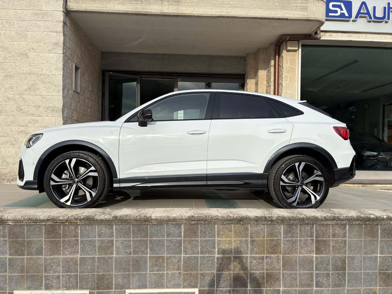 AUDI Q3 SPB SPORTBACK 40TDI S tronic S line Identity Black - 8