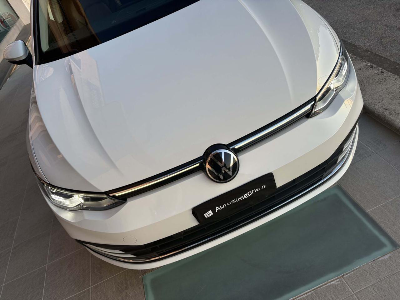 VOLKSWAGEN Golf 2.0 TDI DSG SCR Life COCKPIT-LUCI AMBIENTE - 34