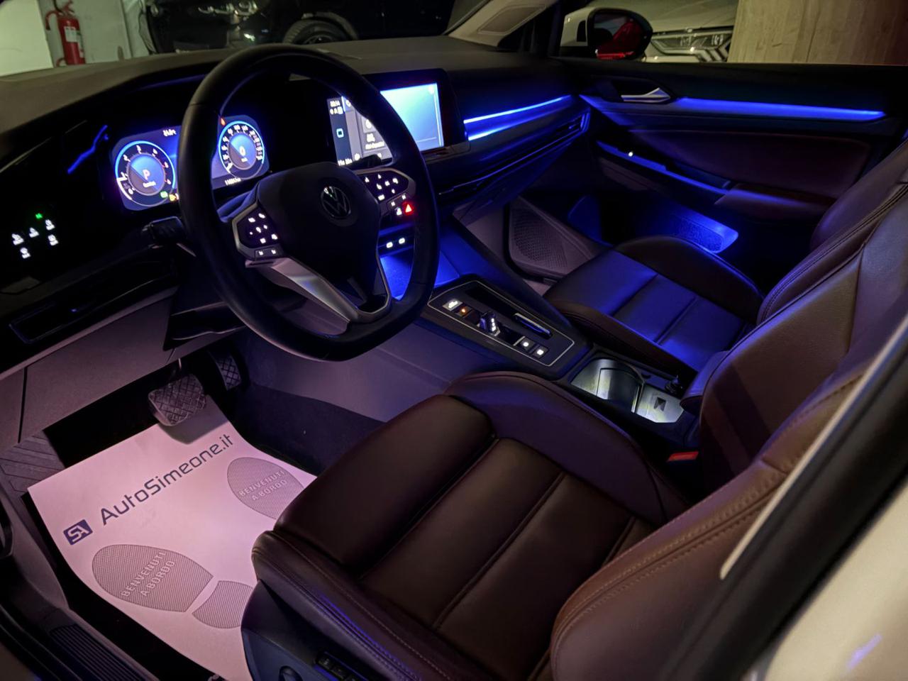 VOLKSWAGEN Golf 2.0 TDI DSG SCR Life COCKPIT-LUCI AMBIENTE - 15