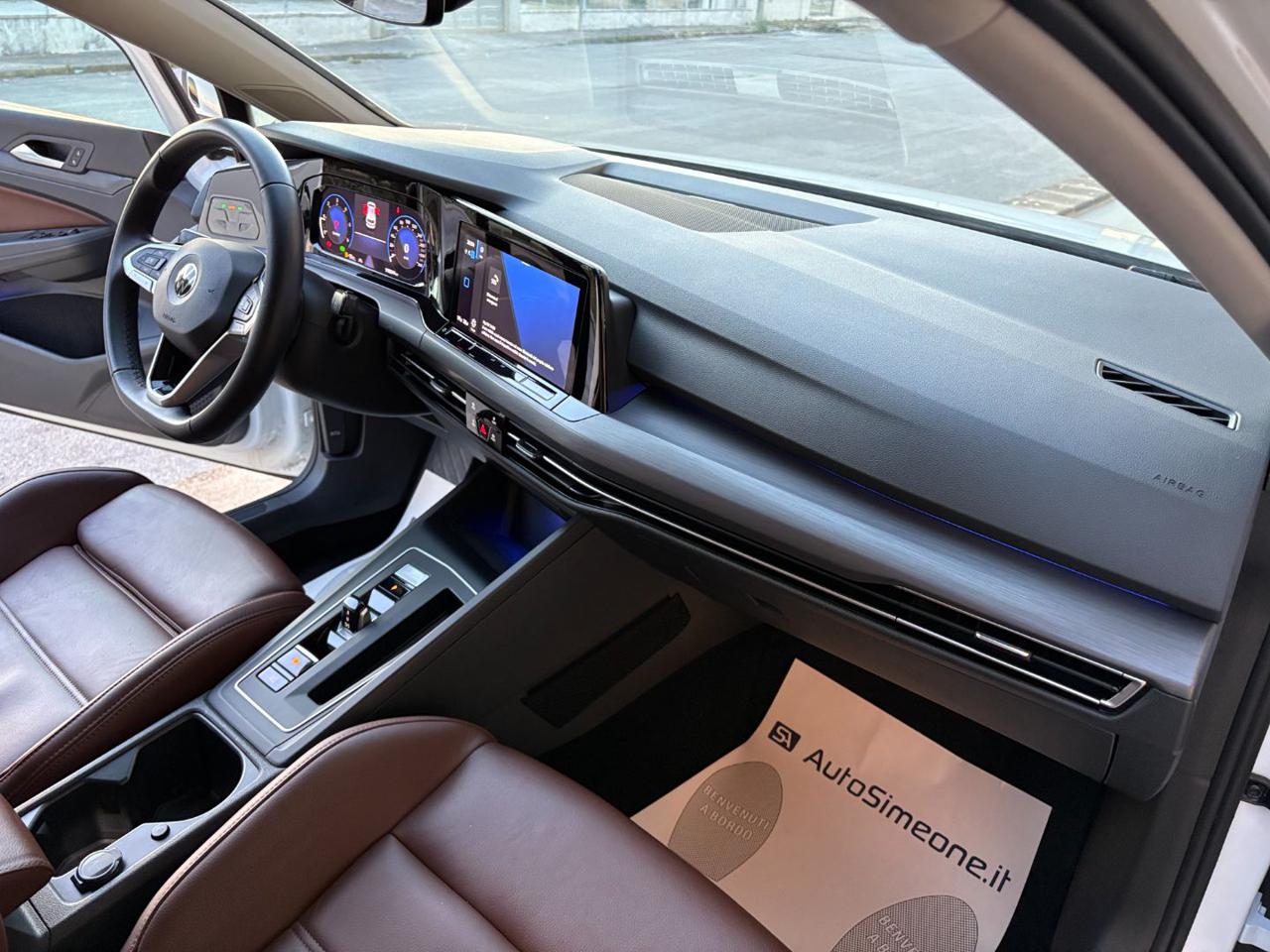 VOLKSWAGEN Golf 2.0 TDI DSG SCR Life COCKPIT-LUCI AMBIENTE - 14