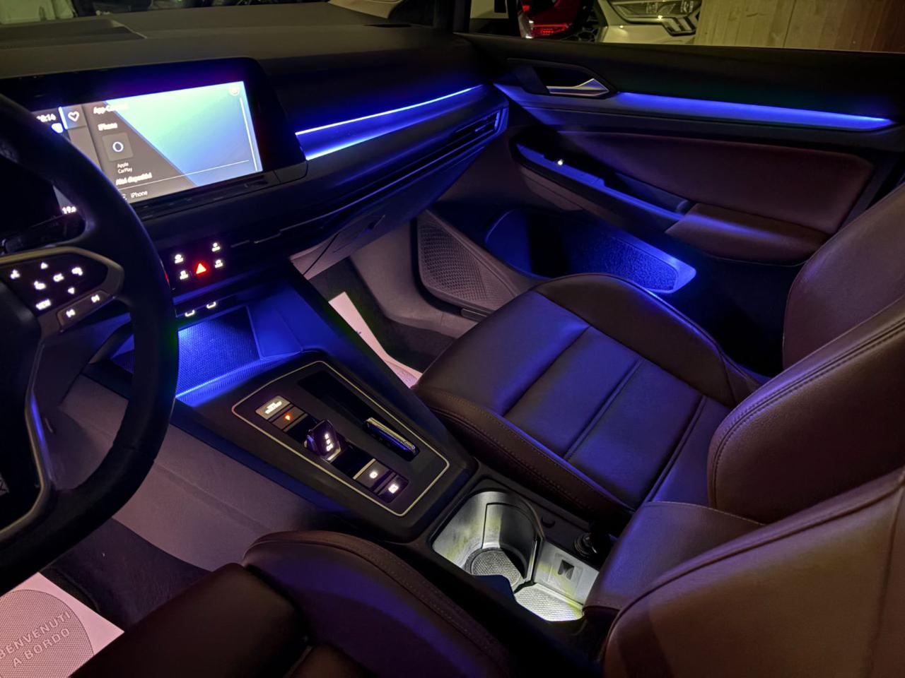 VOLKSWAGEN Golf 2.0 TDI DSG SCR Life COCKPIT-LUCI AMBIENTE - 31