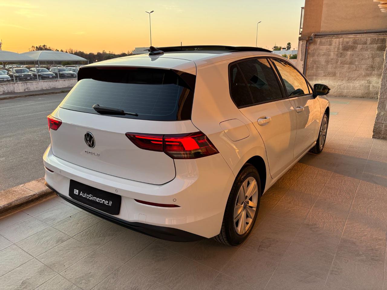 VOLKSWAGEN Golf 2.0 TDI DSG SCR Life TETTO-LUCI AMBIENTE - 5