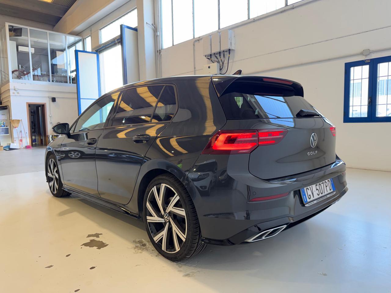 VOLKSWAGEN Golf 2.0 TDI 150 CV DSG SCR R-Line - 3