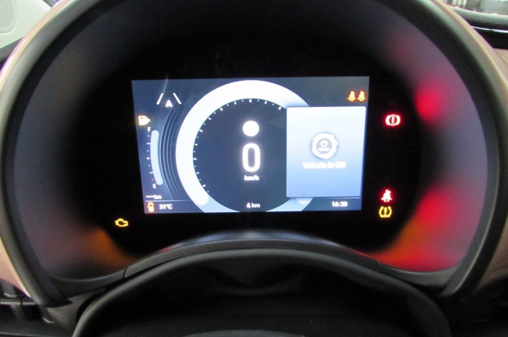 FIAT 500 Berlina Hybrid ICON - 12
