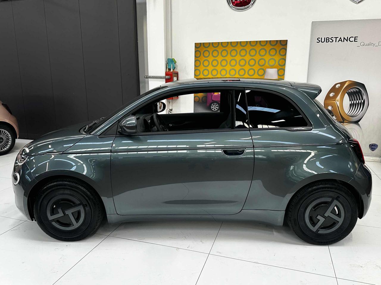 FIAT 500e Berlina 42 kWh Giorgio Armani - 3