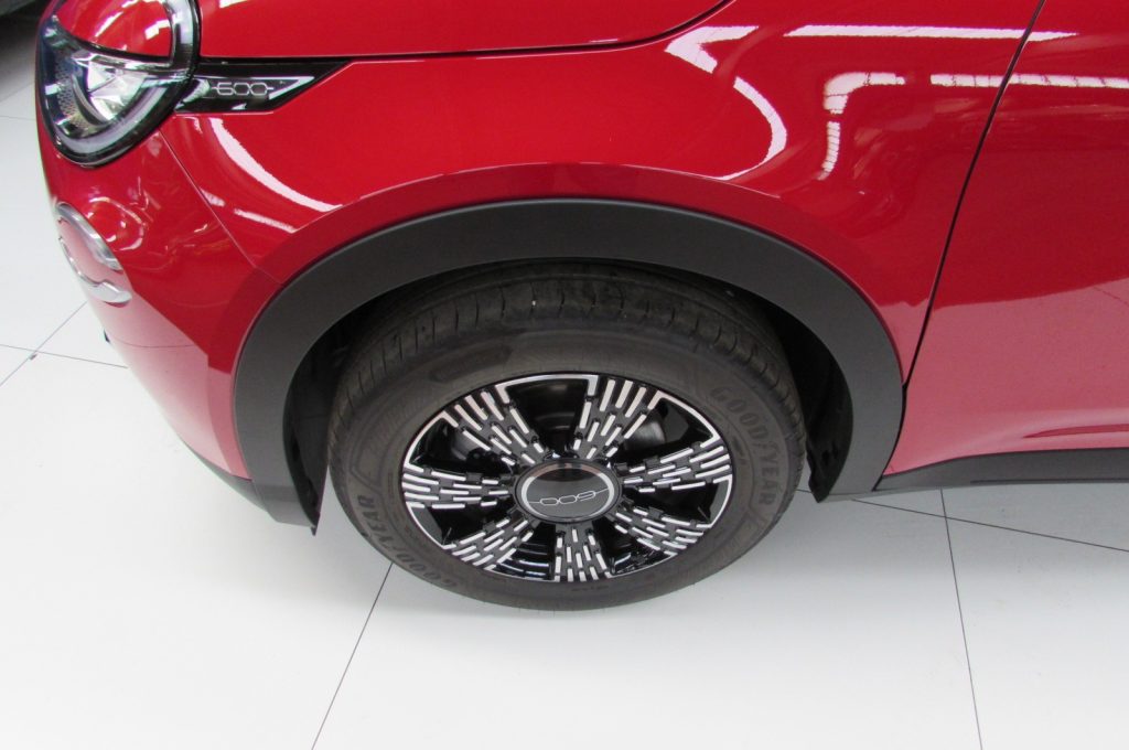 FIAT 600 Hybrid 110 CV DCT MHEV Icon KM ZERO - 6