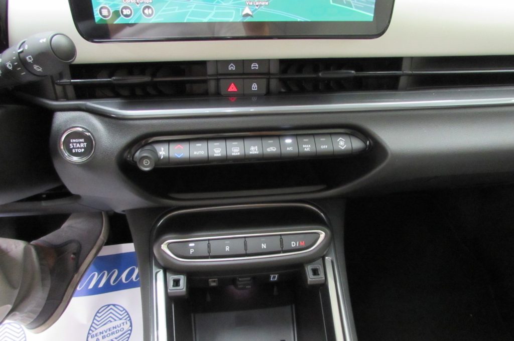FIAT 600 Hybrid 110 CV DCT MHEV La Prima km zero - 10