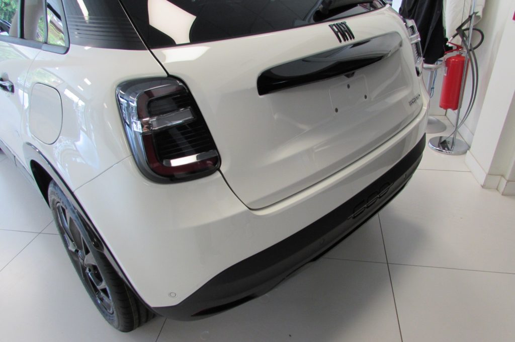 FIAT 600 Hybrid 145 CV DCT MHEV Sport KM ZERO - 10