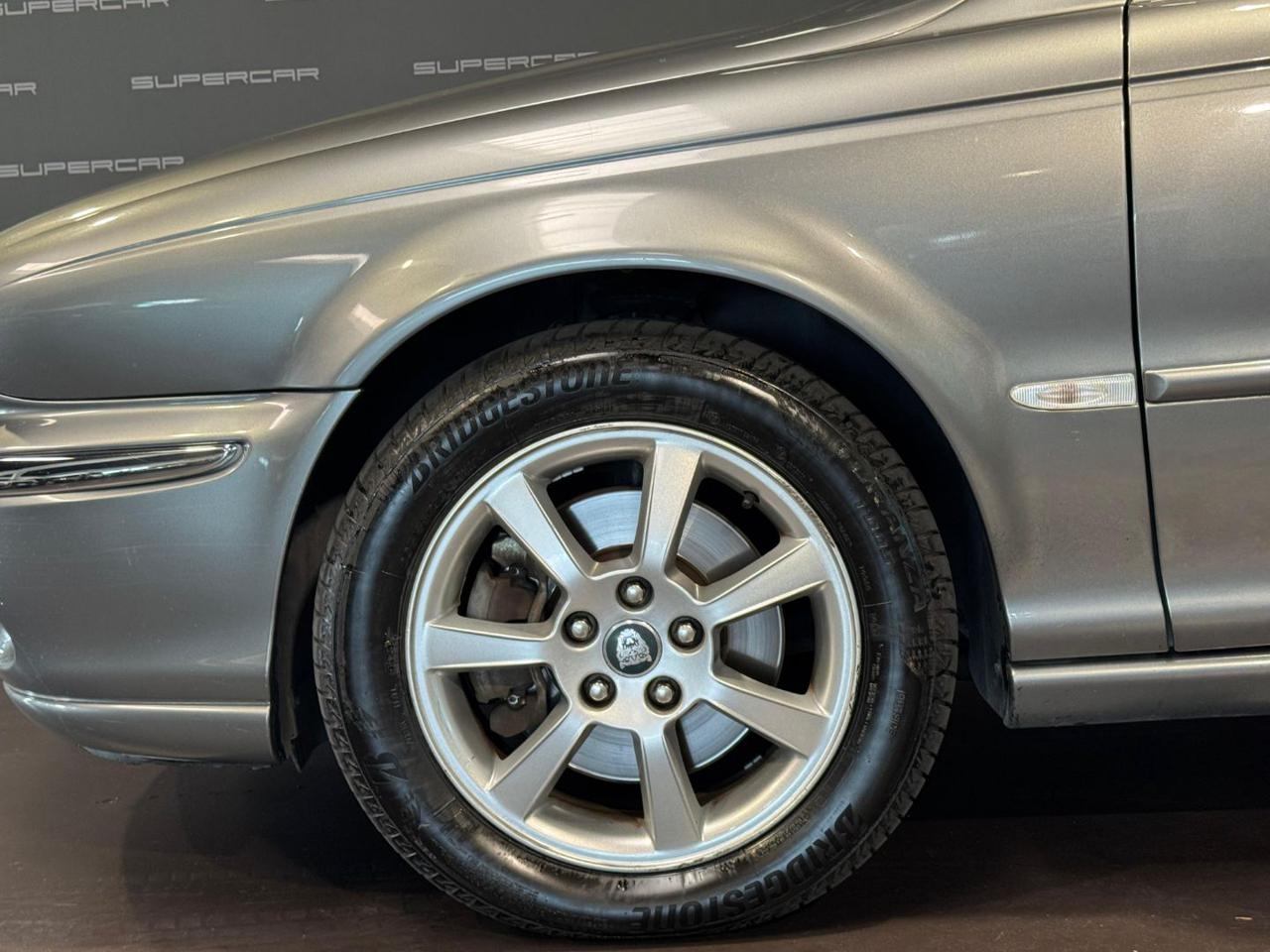 JAGUAR X-Type 2.5 V6 24V cat Executive - 8