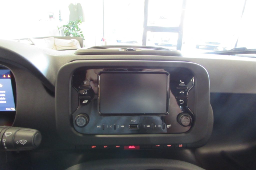 FIAT Panda 1.0 FireFly 70cv S&S Hybrid ICON KMZERO - 9
