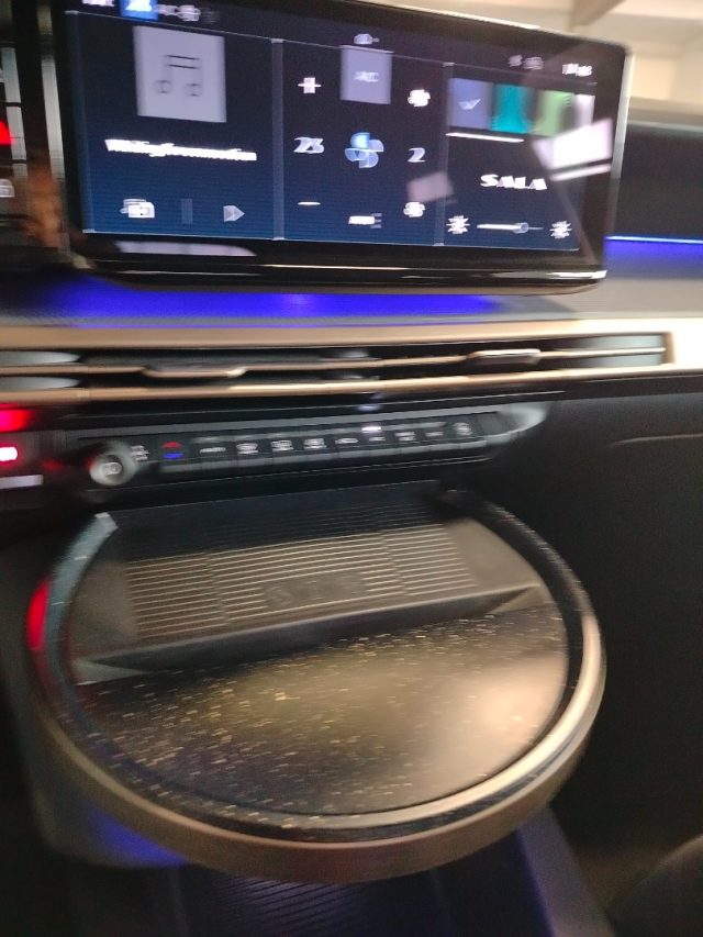 LANCIA Ypsilon — foto 27 di 32