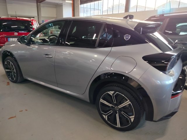 LANCIA Ypsilon — foto 8 di 32