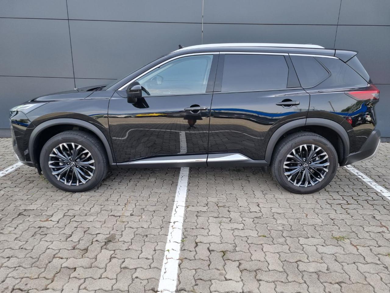 NISSAN X-Trail Mild Hybrid 2WD 5 posti Tekna - 2