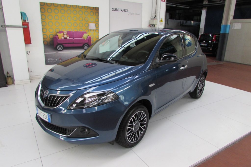LANCIA Ypsilon 1.0 FireFly 5 porte S&S Hybrid Platino - 2