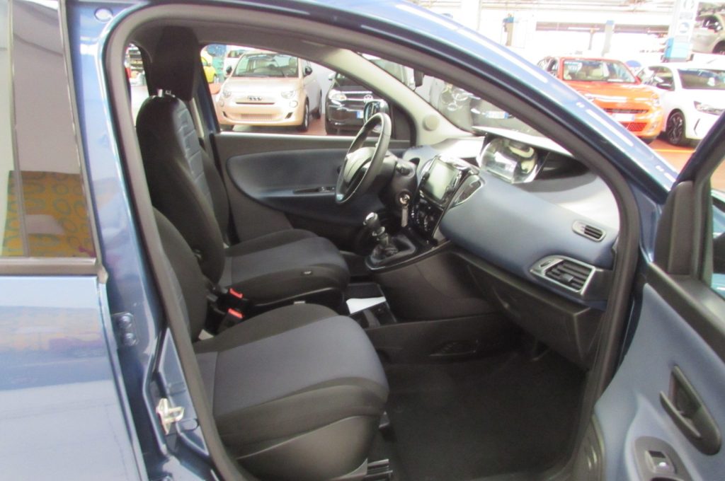 LANCIA Ypsilon 1.0 FireFly 5 porte S&S Hybrid Platino - 16