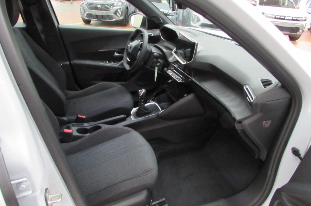 PEUGEOT 2008 Turbo benzina 100cv Style KM ZERO - 17